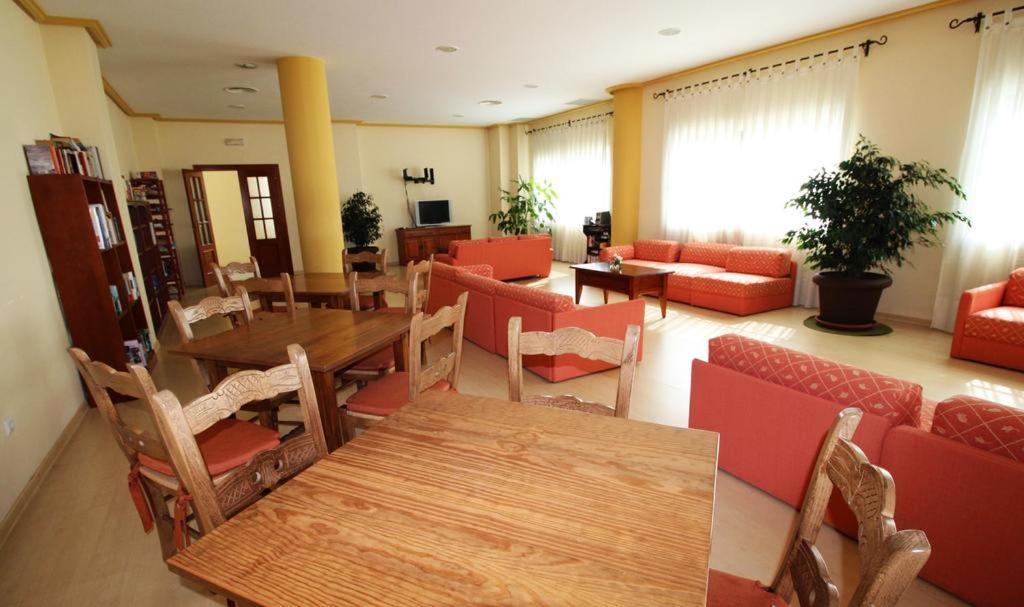 Atico Deluxe: Coastal Oasis with Pool, Gym & Terrace Apartment Roquetas de Mar Exterior photo