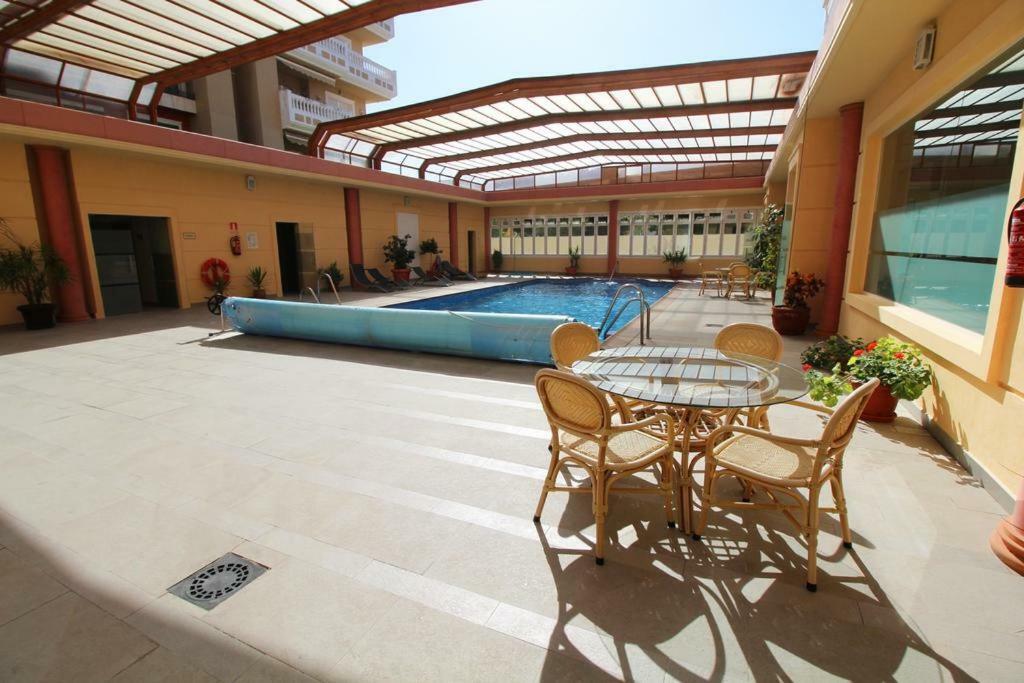 Atico Deluxe: Coastal Oasis with Pool, Gym & Terrace Apartment Roquetas de Mar Exterior photo